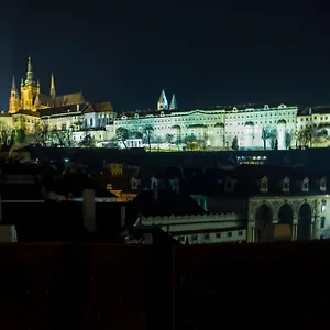 Daire The Castle, Prag